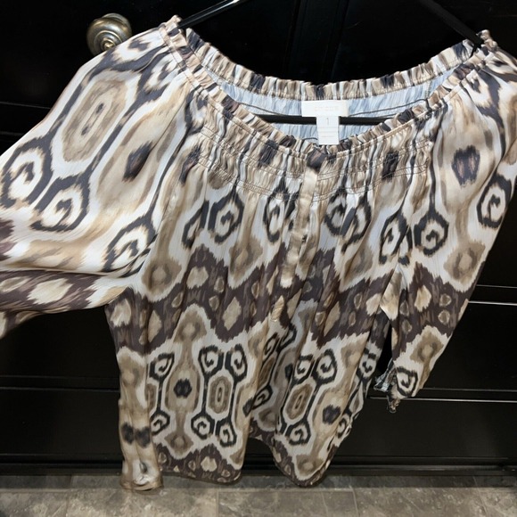 Chico's Size 1 (M) Brown Tan Ikat Design Blouse Peasant Silky Elastic 3/4 Sleeve - Picture 5 of 8